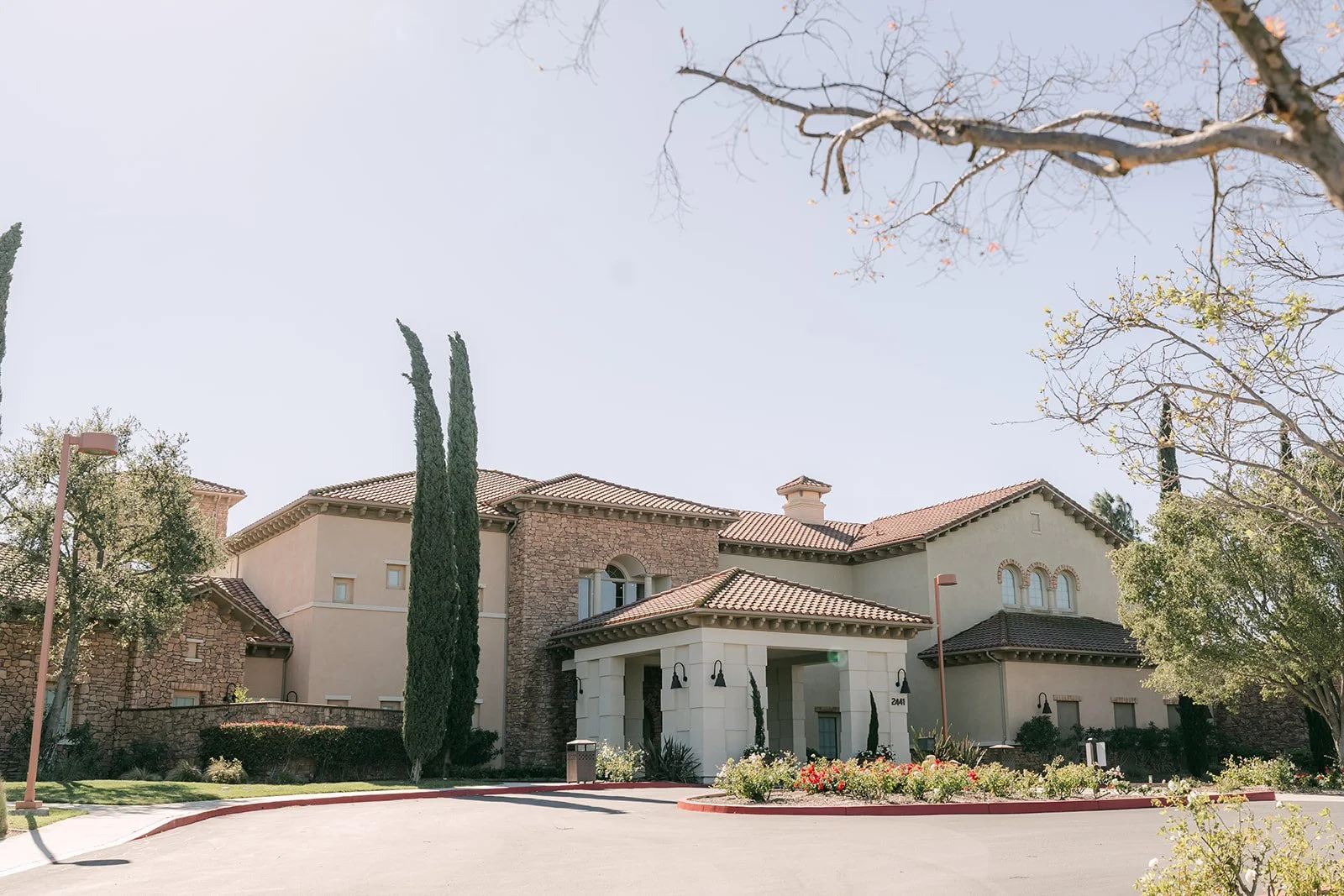 Vellano Estate clubhouse and grounds in Chino Hills on the wedding day