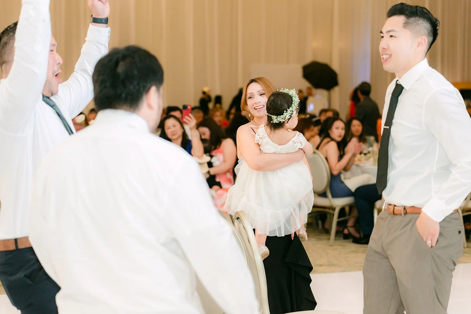 Guests jumping in on the reception game