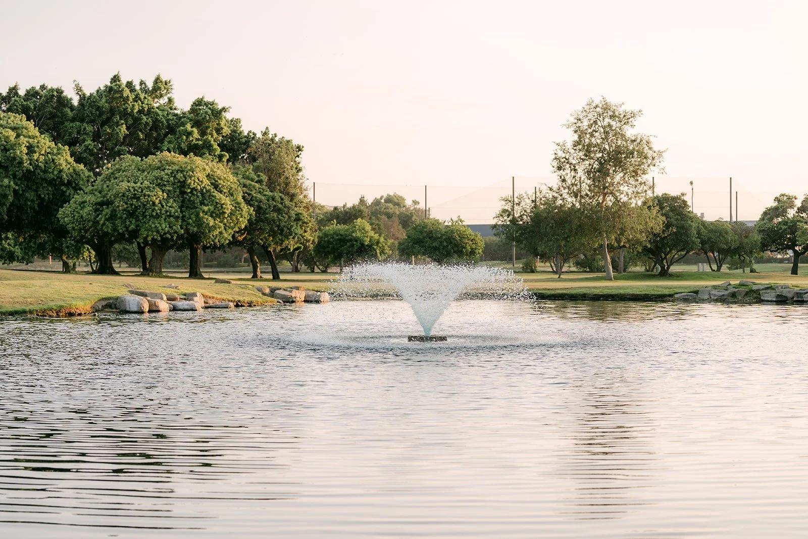 The lake and fountain on the course at Skylinks Golf Course