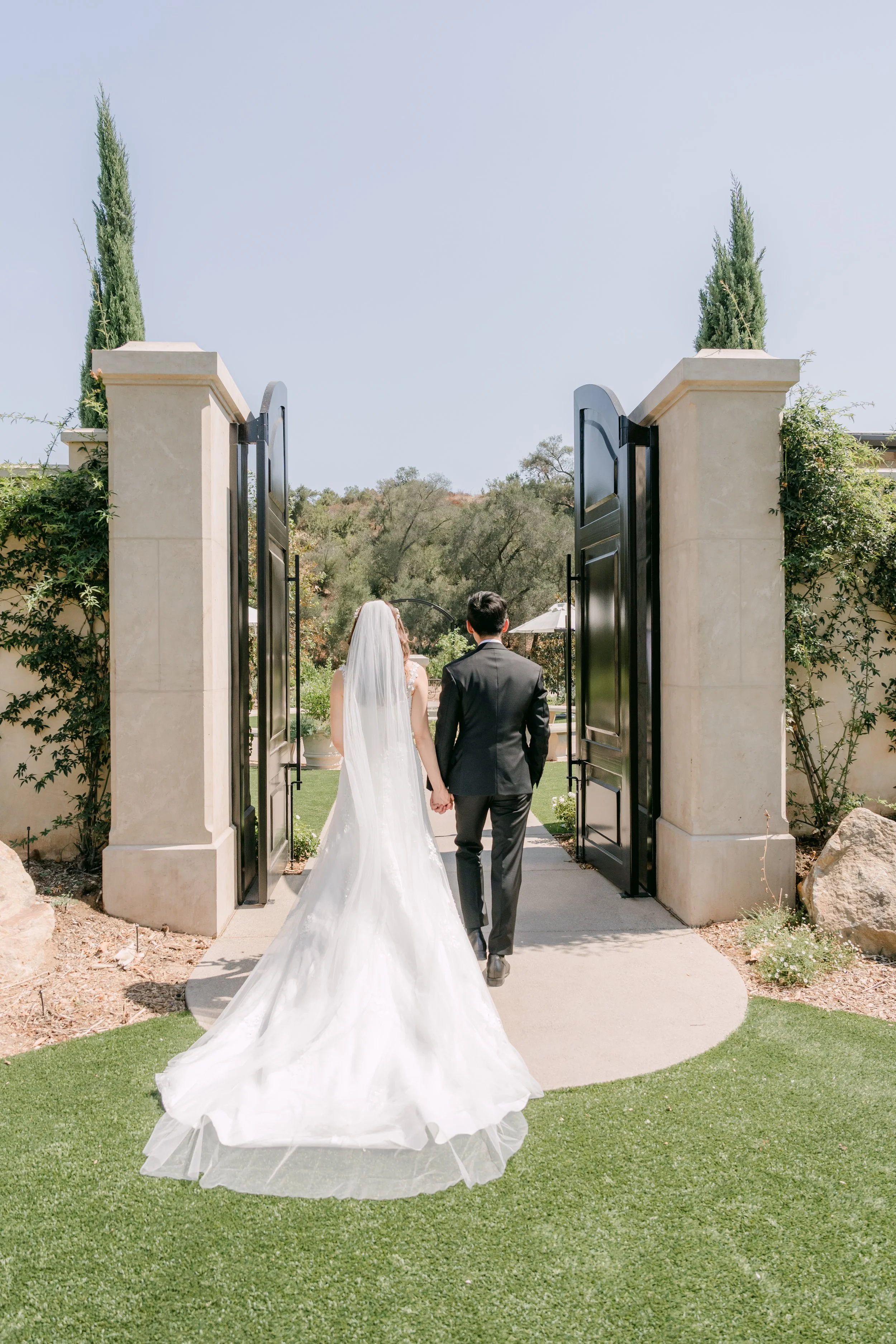 MarinaTylerWedding_SneakPeek_0055.jpg