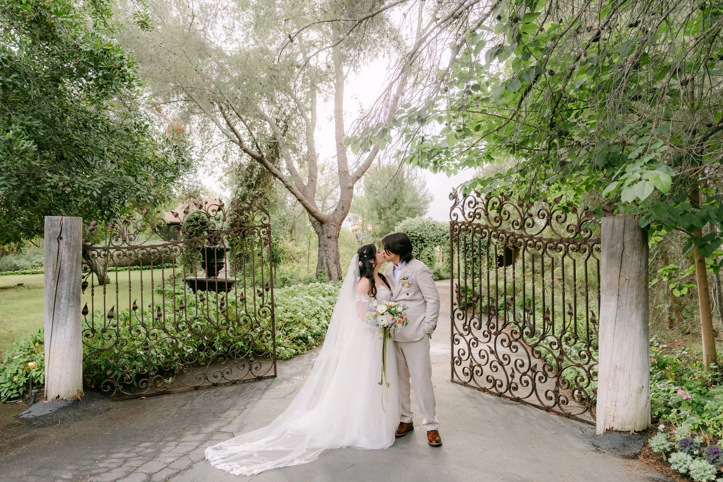 KatMikeWedding_SneakPeek_0106.jpg