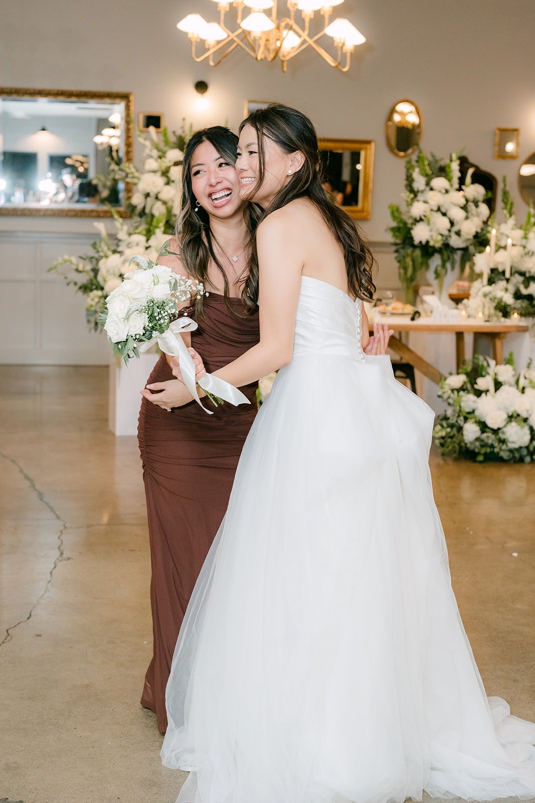 The bouquet catcher hugging Jadee