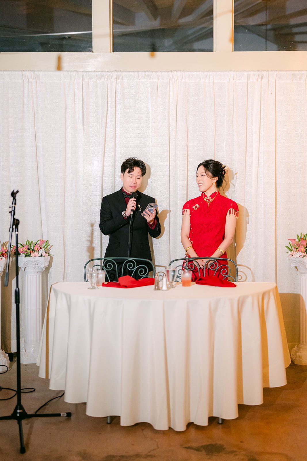 Elaine and Wen singing their first song together.