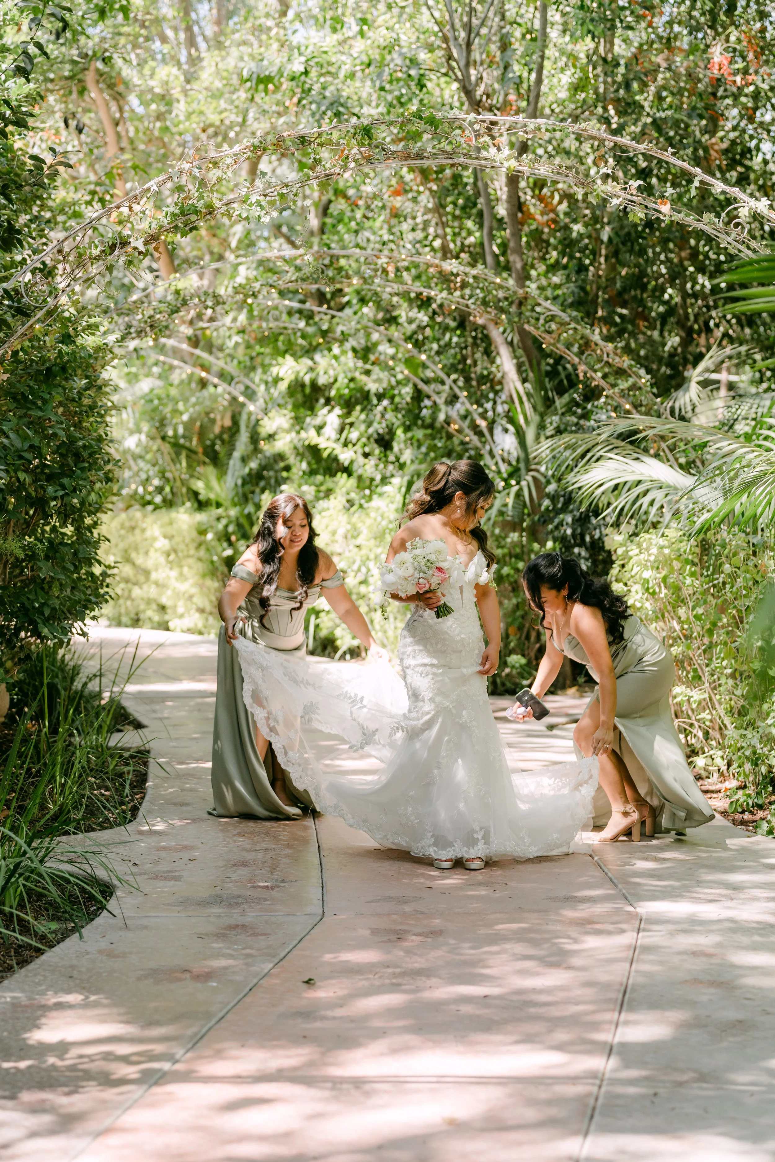 NicoleCarylWedding_SneakPeek_0041.jpg