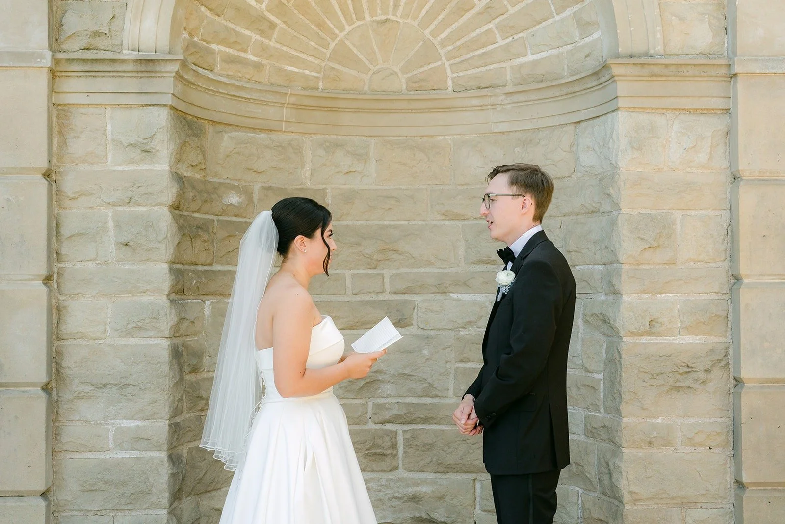 Brianna reading her letter to Nik
