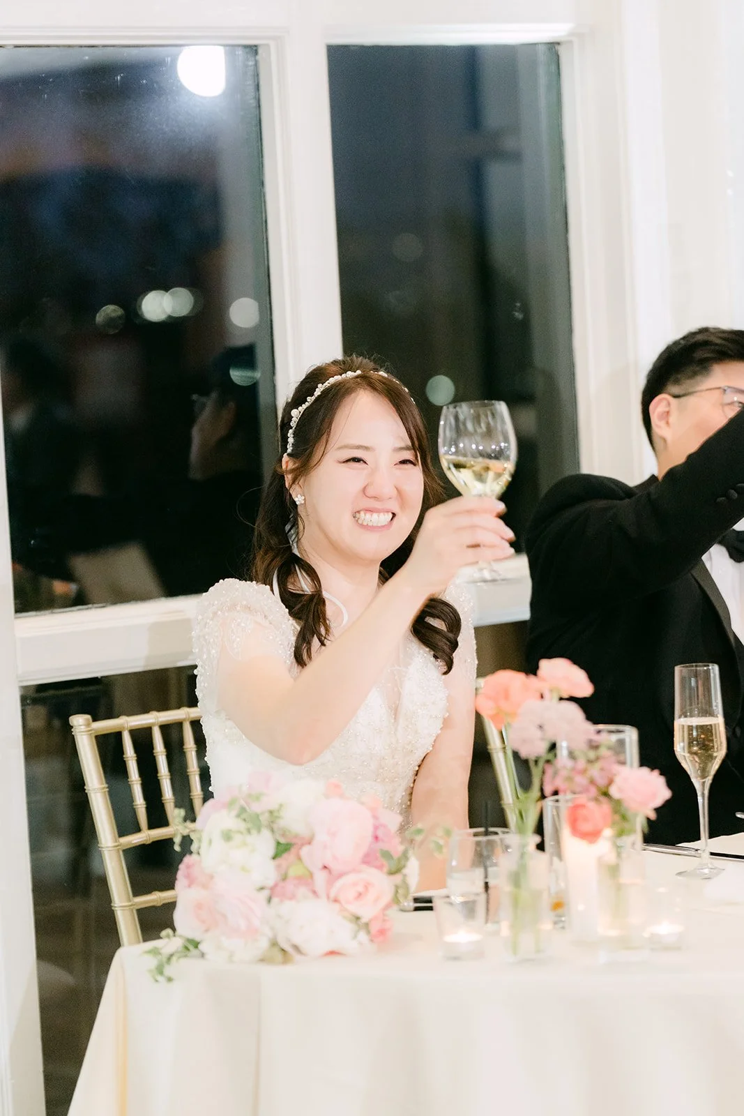 Judy laughing at the sweetheart table