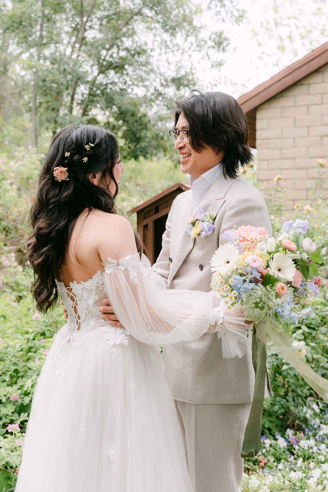 Mike seeing Kat in her gown for the first time