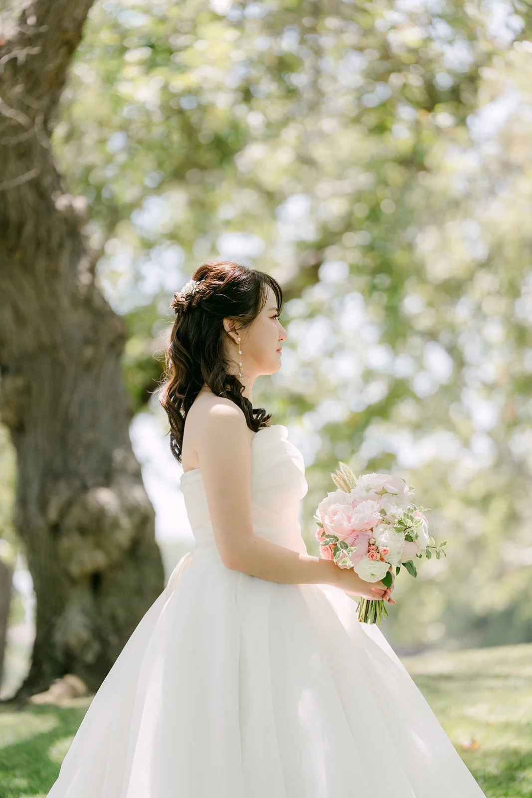 Judy smiling at Joshua during their first look