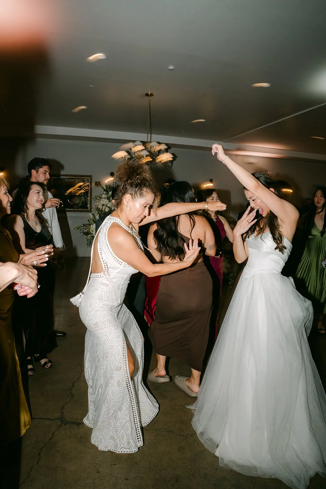 Guests dancing with Jadee