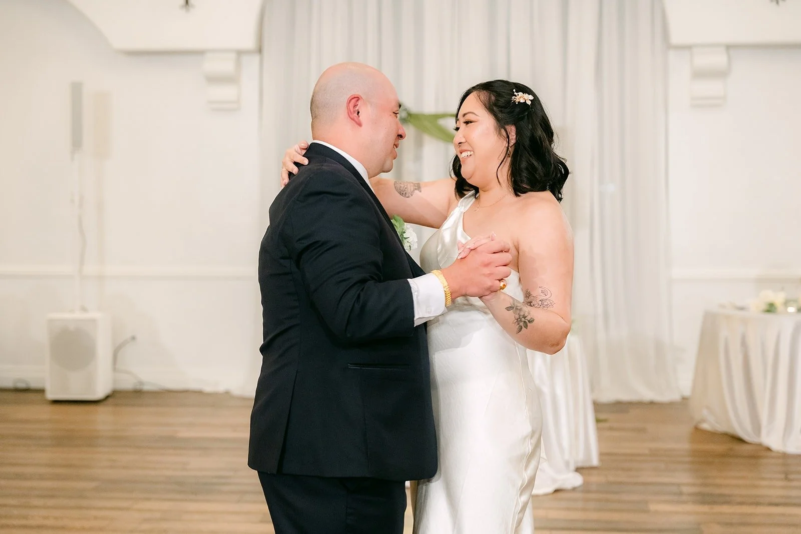 Vivian smiling at Yao during their first dance