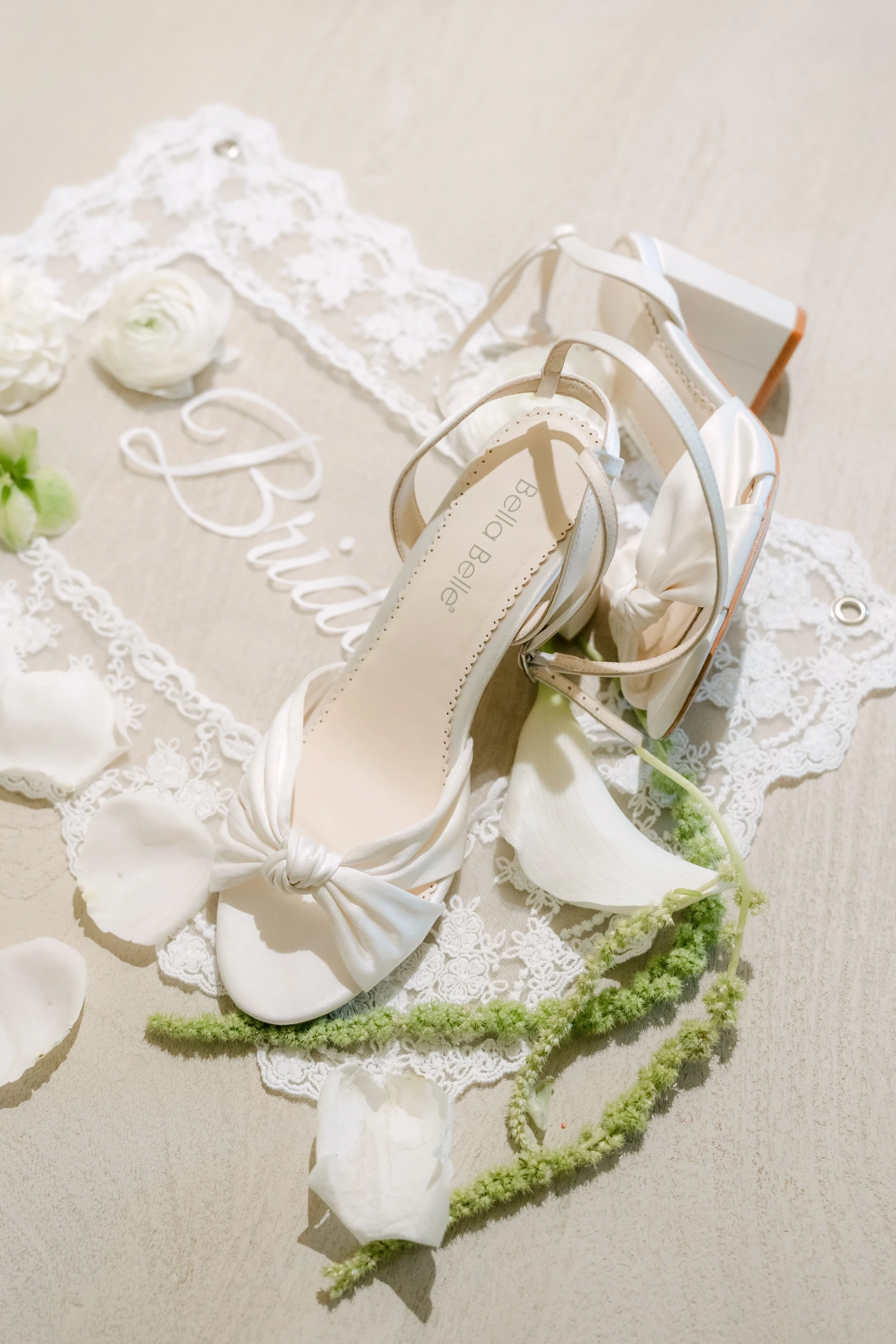 MarinaTylerWedding_SneakPeek_0005.jpg