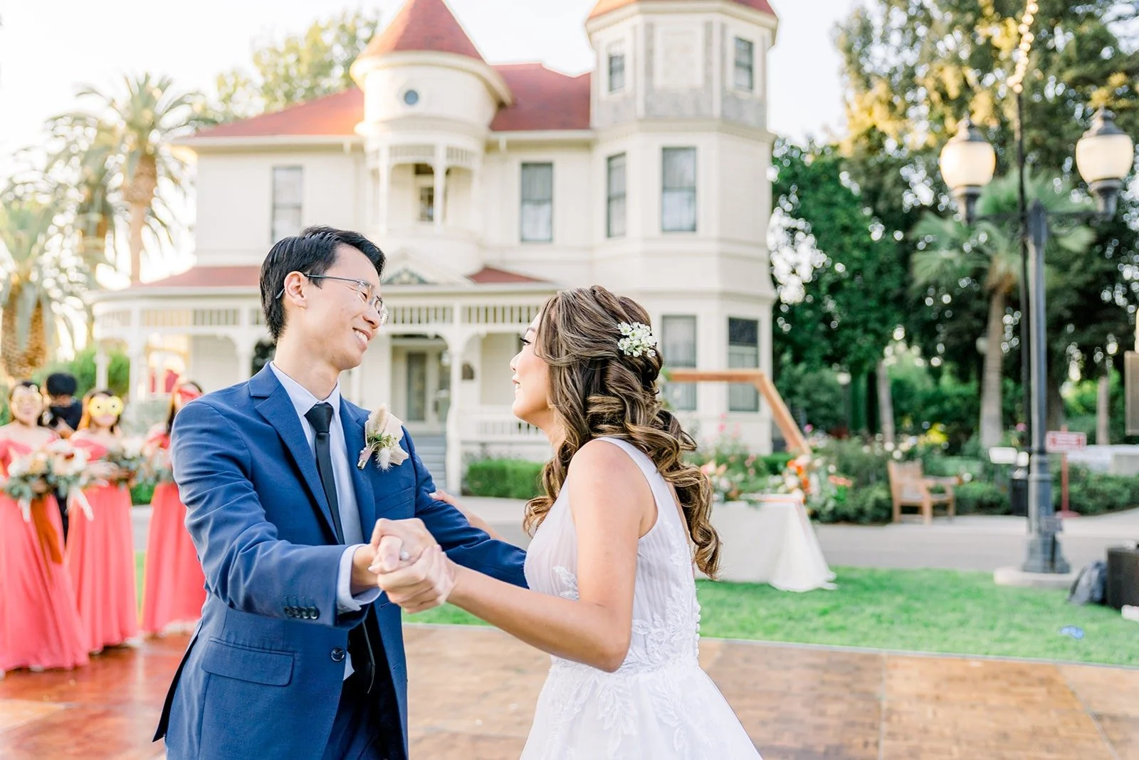 Ariel and Alex finishing their first dance, photographed by One and Only Production