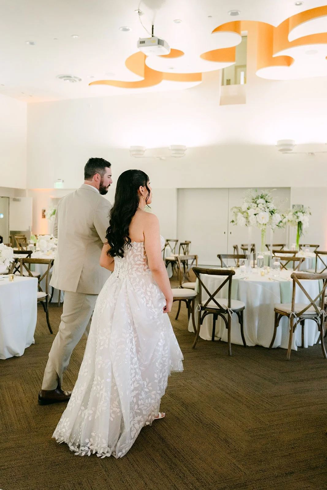 Fernanda making her grand entrance.