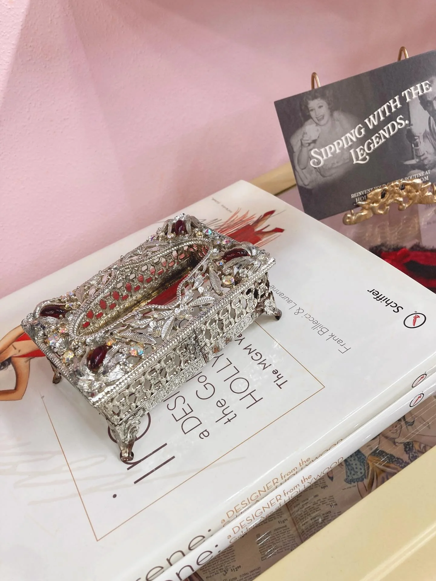 If you have an issue, here&rsquo;s a tissue ✨

Do you know how hard it is for me not to keep this beauty? 😭

1950s rhinestone tissue holder available in-store 💕

#carmineandhayworth