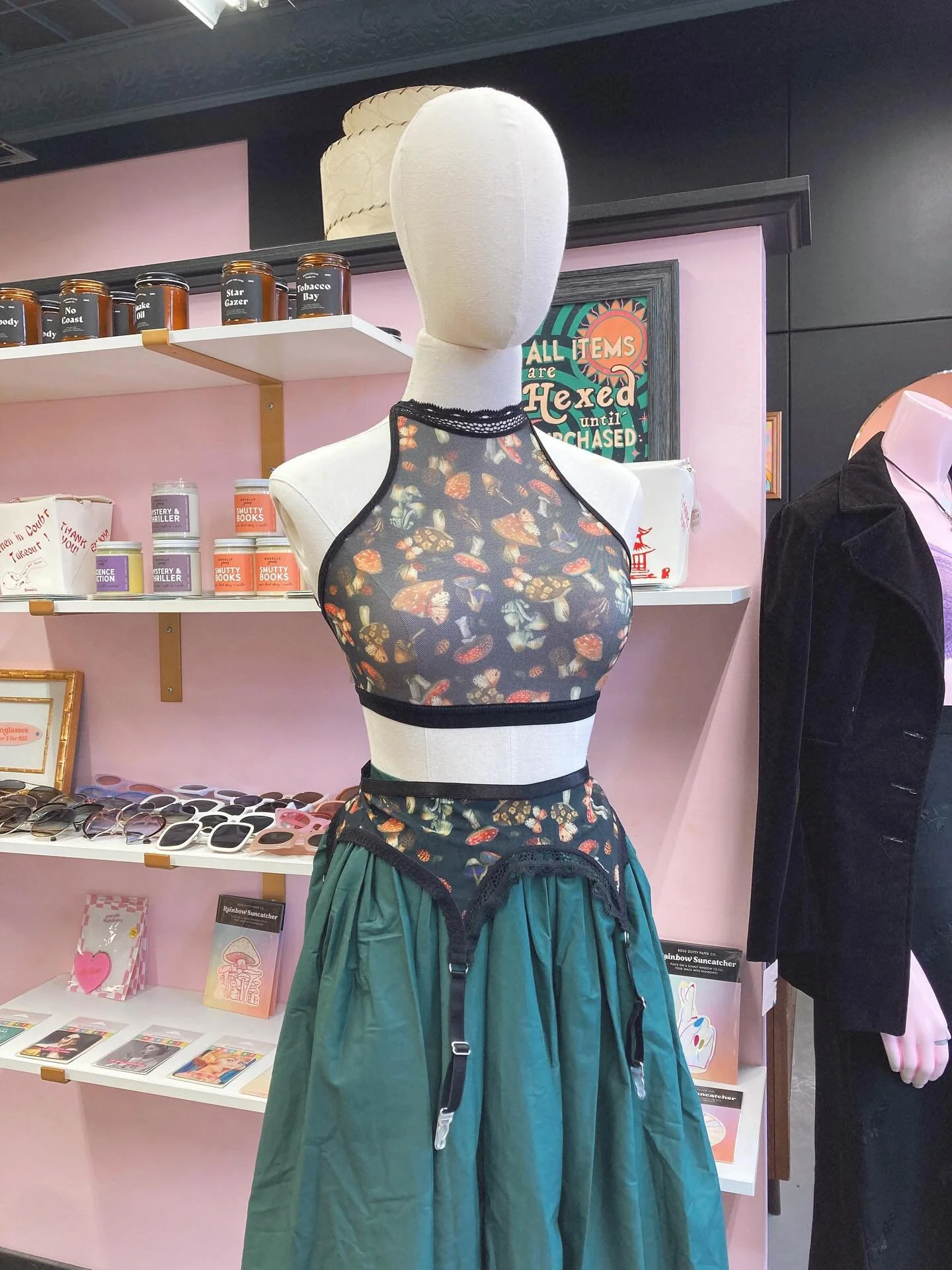 I once had a woman berate me for &ldquo;promoting&rdquo; wearing lingerie as everyday clothing ⬇️

I don&rsquo;t give a f&amp;$k 😘 

Why hide beautiful clothing? 💕

Full ensemble available IN-STORE &amp; ONLINE

XS-5X

🔗 in bio

#carmineandhaywort