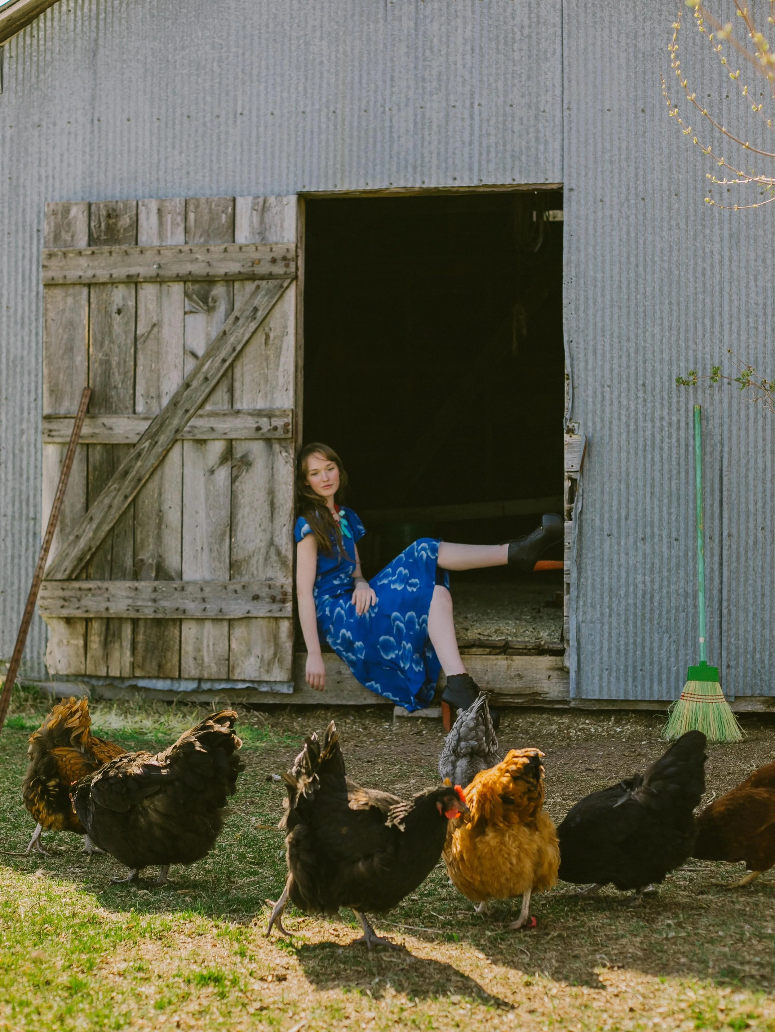 These are a few of my favorite things ❤️

Whenever I get a bit down I look at happy memories like these ☀️ 

📸 @shannonraephotos 
✨ @thatsreallyaud 

See more of my favorite shots in the latest LOOKBOOK ⬇️

🔗 in bio

#carmineandhayworth