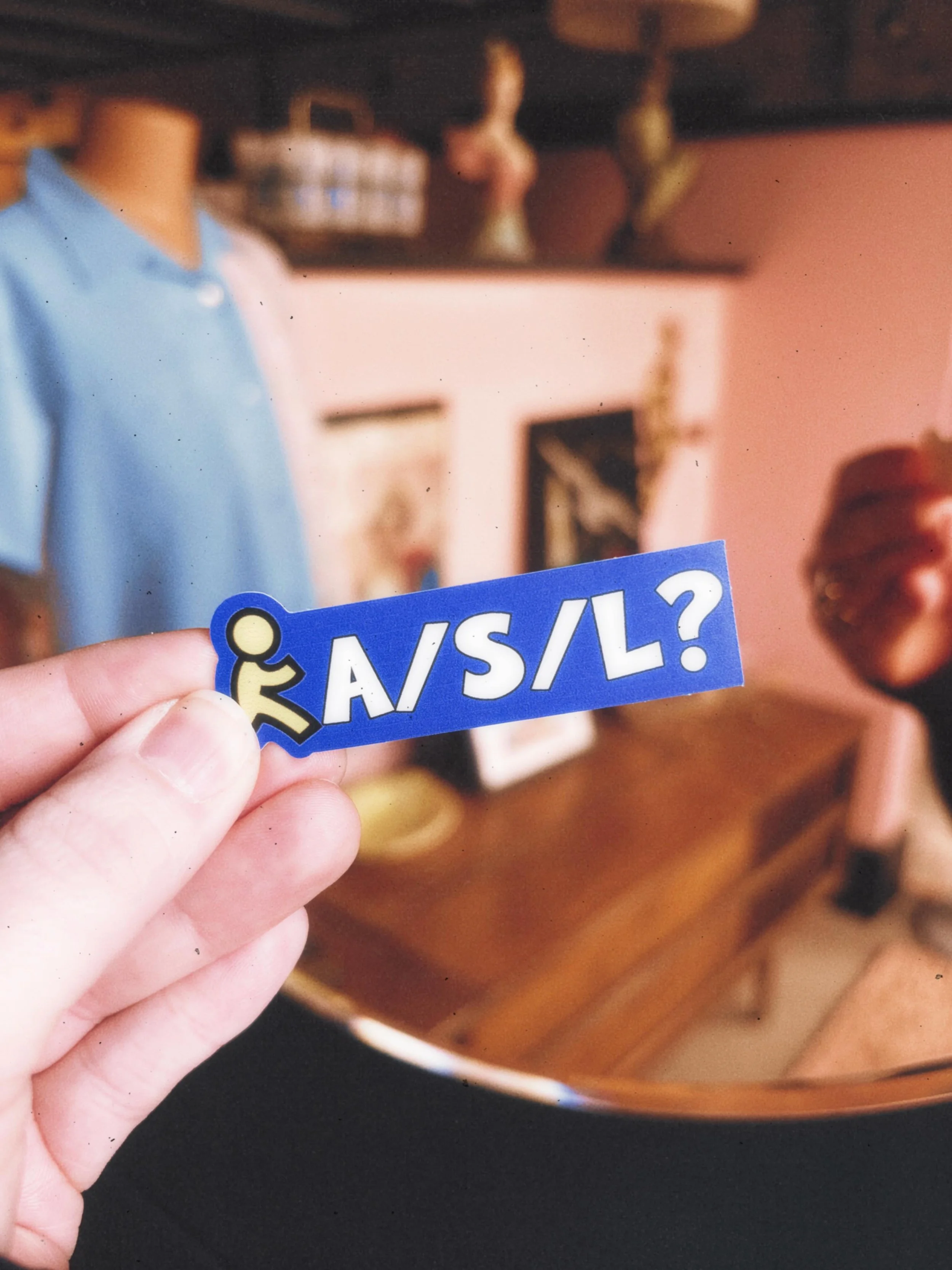 ⌨️ Here&rsquo;s to those of us who were in chat rooms when we were kids that we had no business being in 😅

I liked telling people I was Britney Spears&rsquo;s stylist 🙃

OPEN 12-4

#carmineandhayworth #90skids