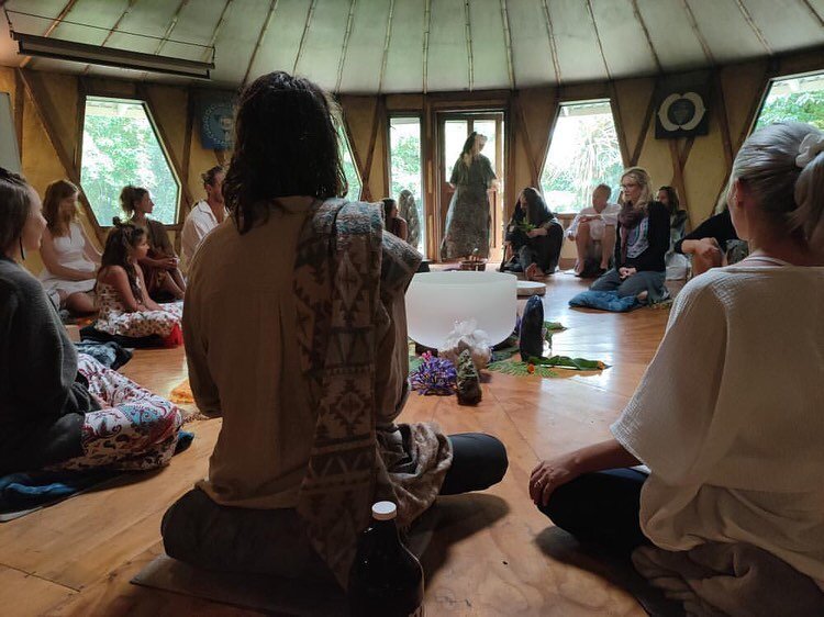 If we want to awaken, we must do the inner work of transformation. The choice we have is, do we want to do it alone? Or as a community?

We have chosen community.
We have chosen to do it together.

Hari Om. 

#yinculture #together #om