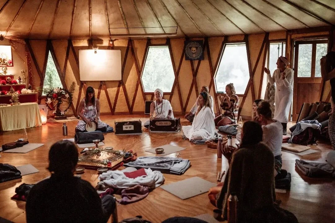 Yin Yoga Teacher Training November 2022.

Moments from behind the scenes captured by @tamarajosephine_photography
@anahatayogaretreatnz

#yinculture #yinyoga 
#yinyogateachertraining