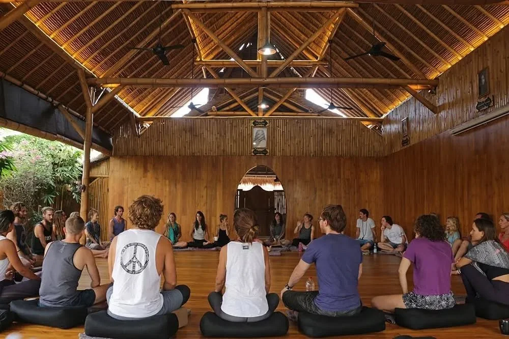 Throwback to 2018 @thepracticebaliyoga. 

After this training I founded @yinculture and went on to lead 7 more Yin Yoga Teacher Trainings at different locations around the world. Over 150 teachers were certified to teach Yin Yoga. Many are still teac