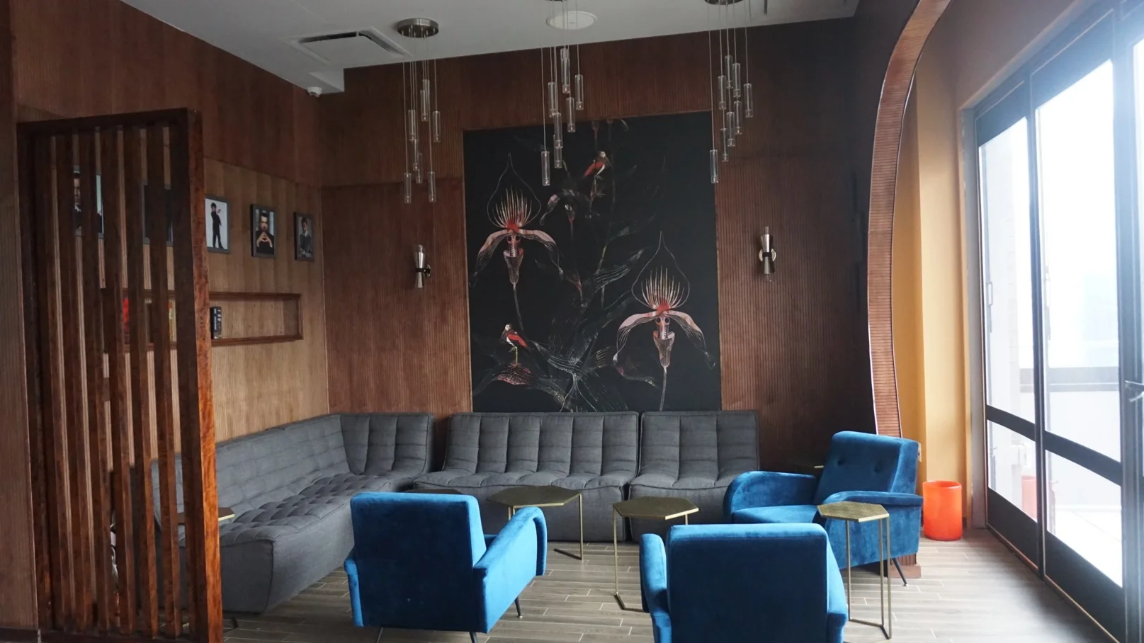 Staycation In Nyc Check Out The Aliz Times Square Outer Boro Broad