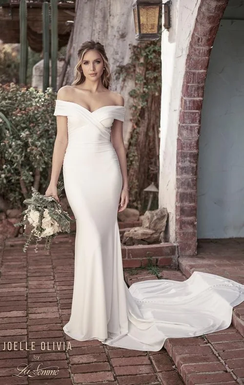 black tie white satin dresses Lady Black Tie - Autumn Gown - Off-white Stretch Spandex Satin Halter Fitted Dress