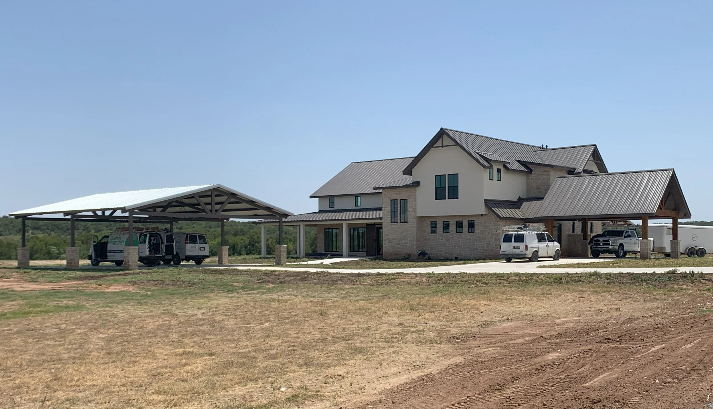 exterior 2.jpg