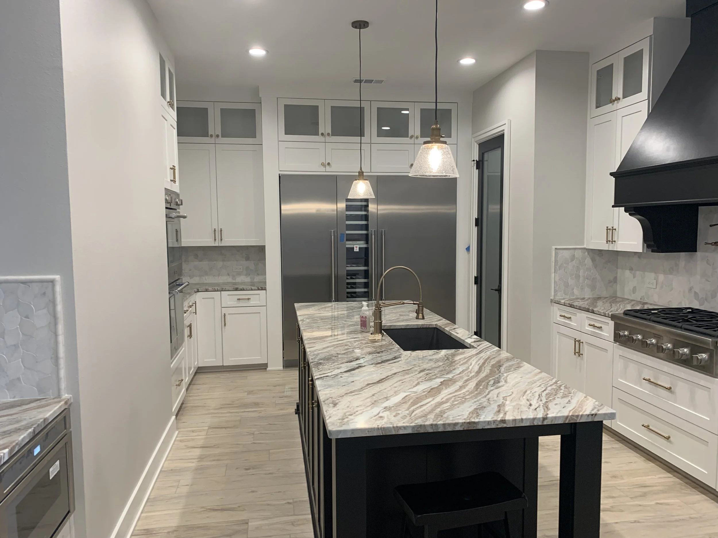 kitchen 2.jpg