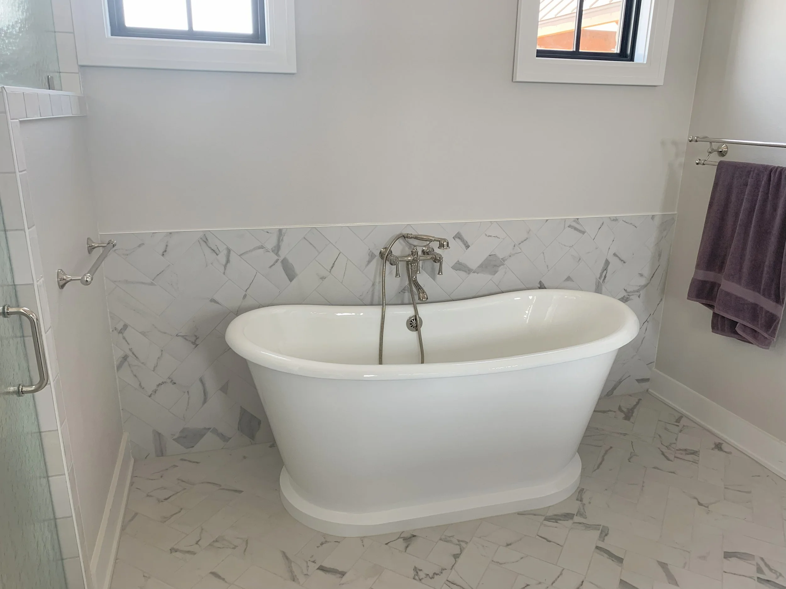Master bath 2.jpg