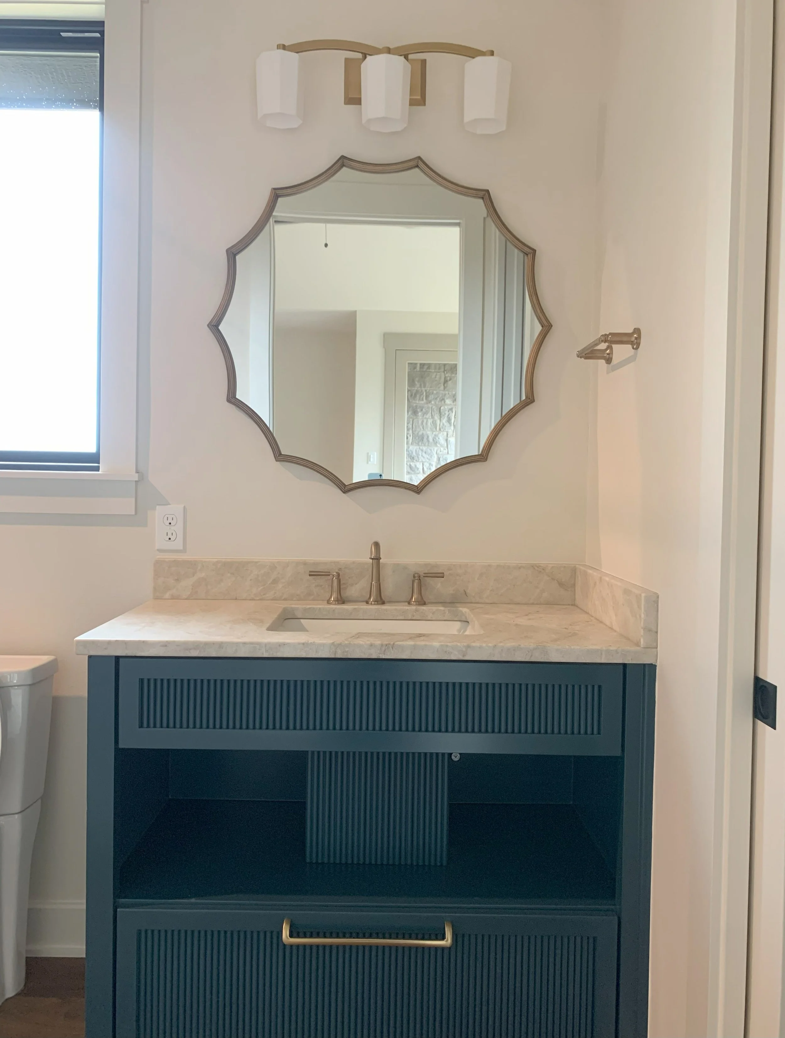 Guest bath vanity.jpg
