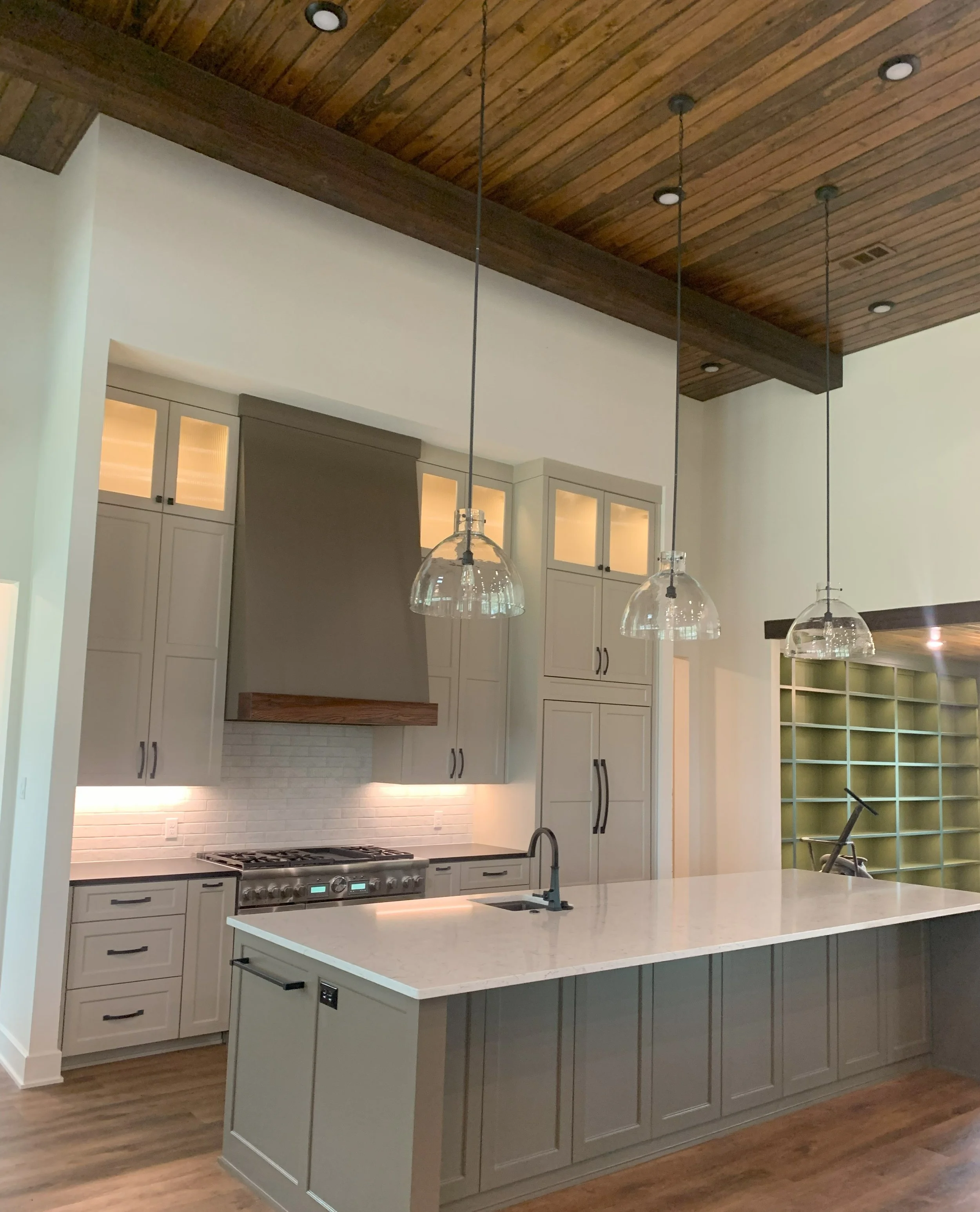 Kitchen 2.jpg