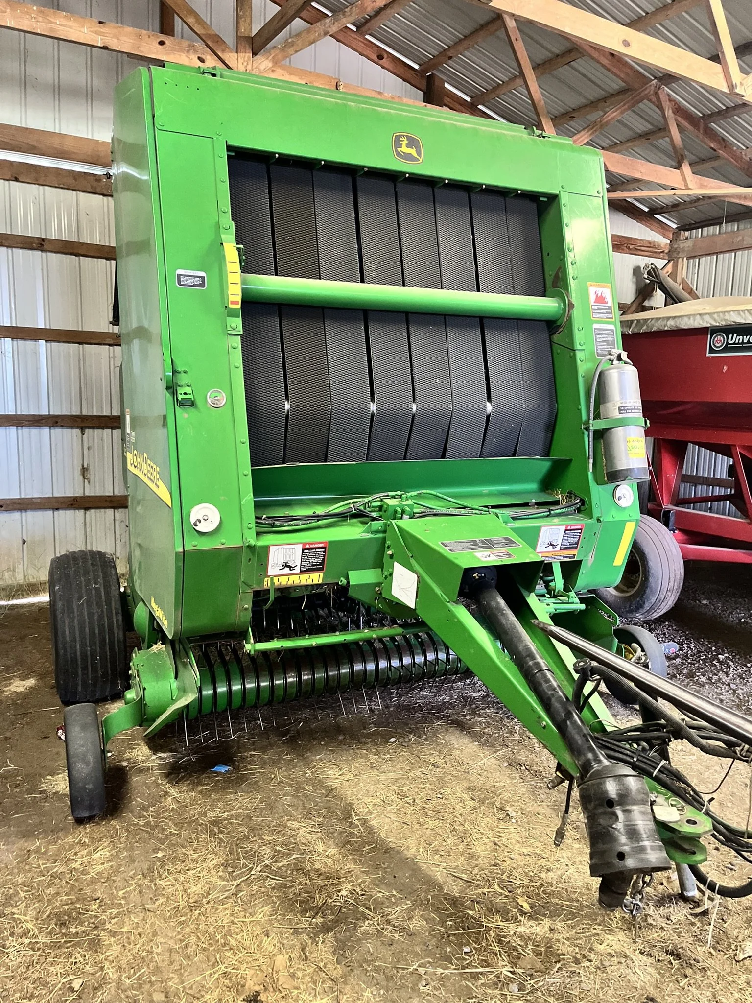 T7 JD567 balerb.JPEG