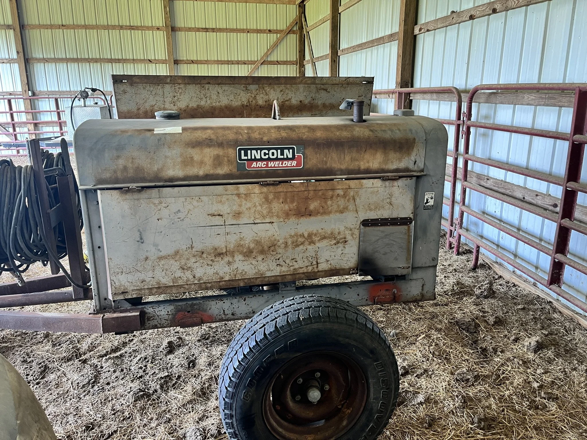 Lincol welder.JPEG