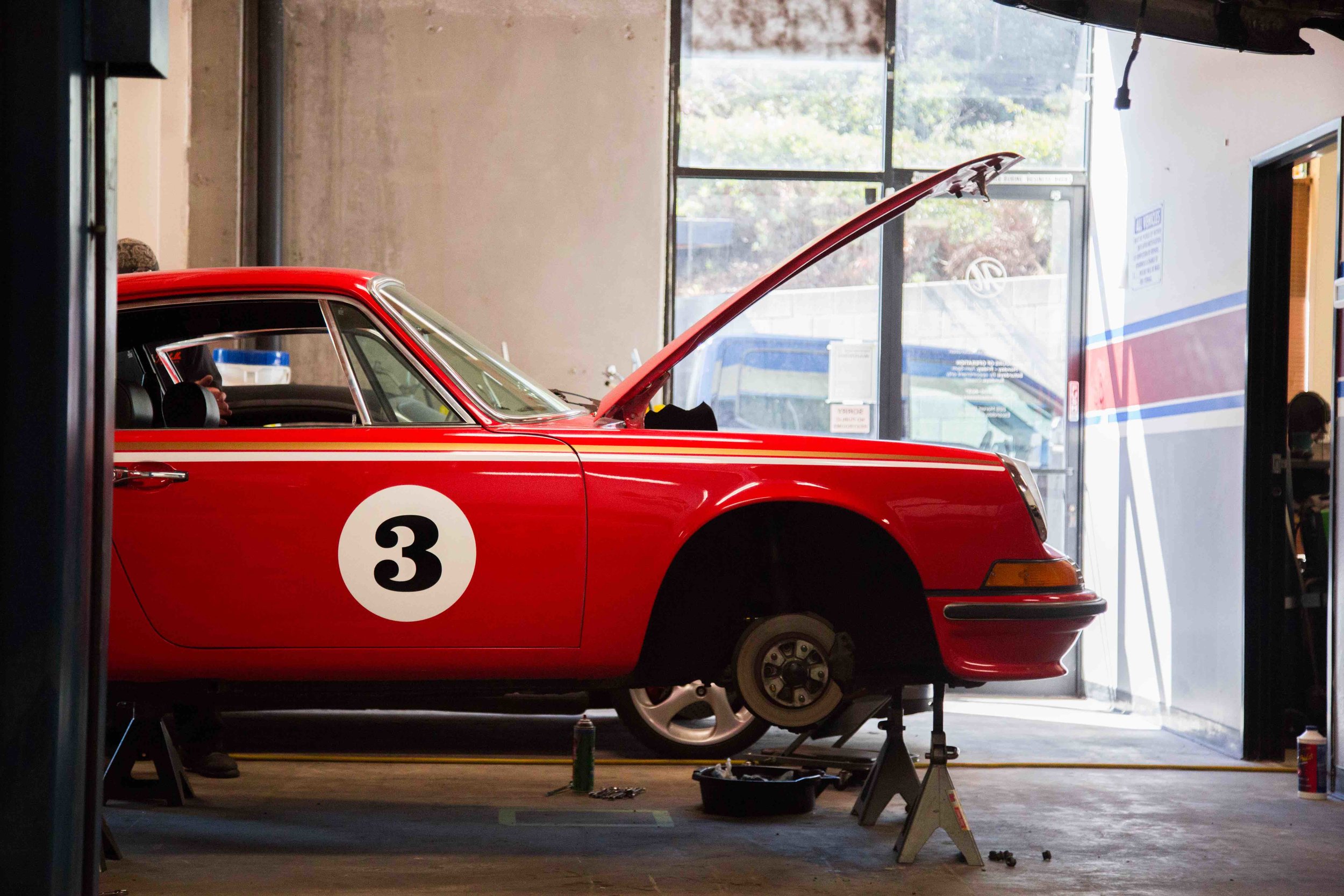 Makellos-Classics-The-Widow-Maker-Porsche.jpg