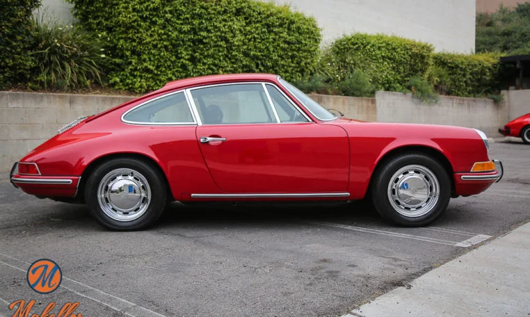 1969-porsche-911t-red-makellos-classics-passenger-side-profile-view.jpeg