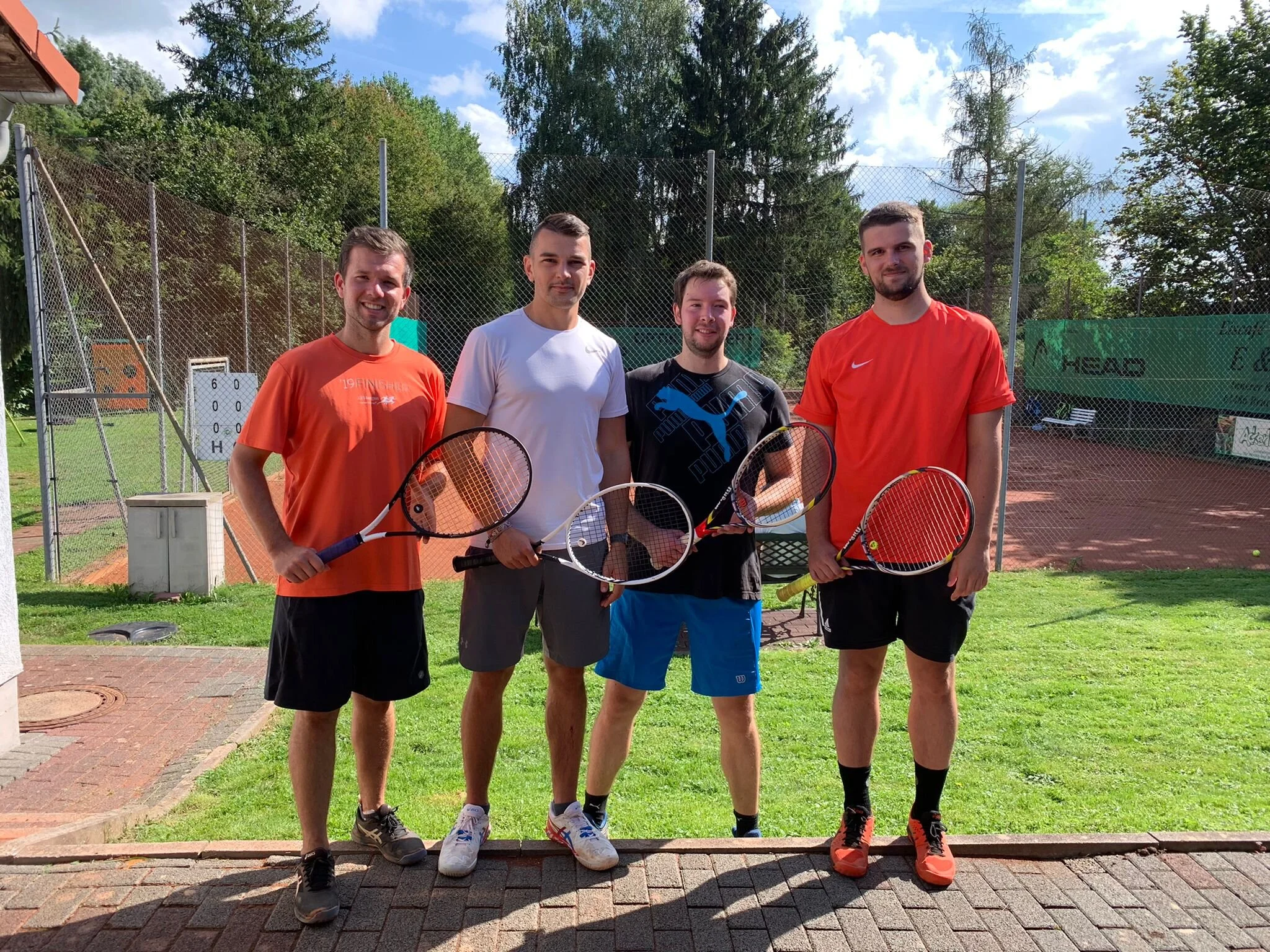 Die Saisonergebnisse unserer Medenspielmannschaften 2021