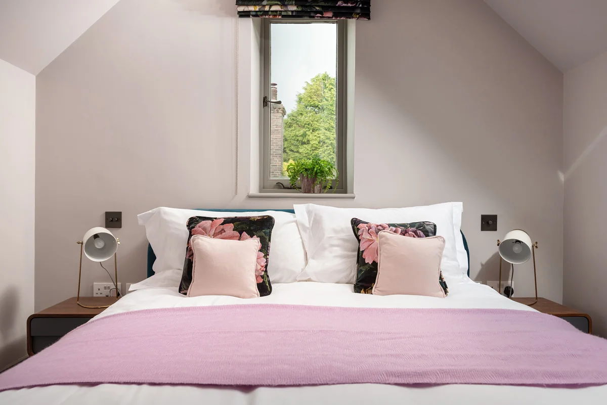 willows-rest-cottage-boutique-bedroom-ensuite-family-friendly-holiday-letting-devon.jpg