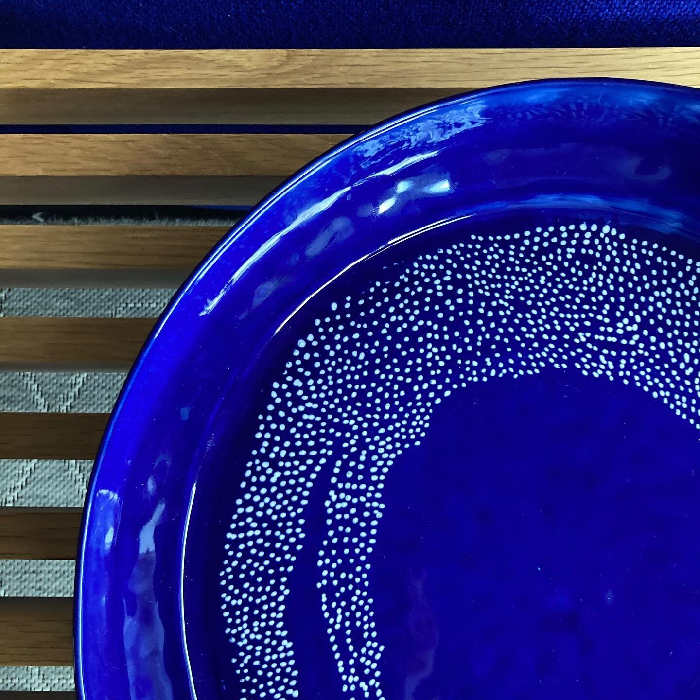 Very happy with my gorgeous birthday gift 💙
.
.
.
#ottolenghiforserax #pattern #dots 
#blue #ceramics #seraxdesign