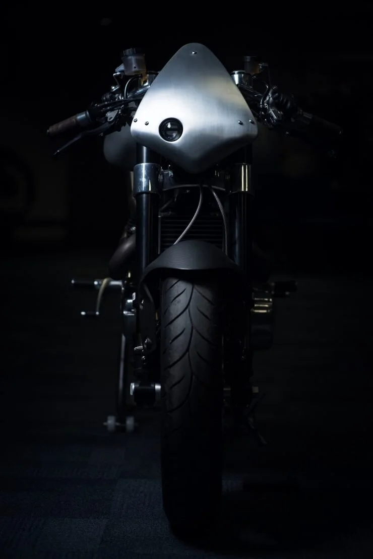 Norton-Dominator-Cafe-Racer.-1-740x1109.jpg