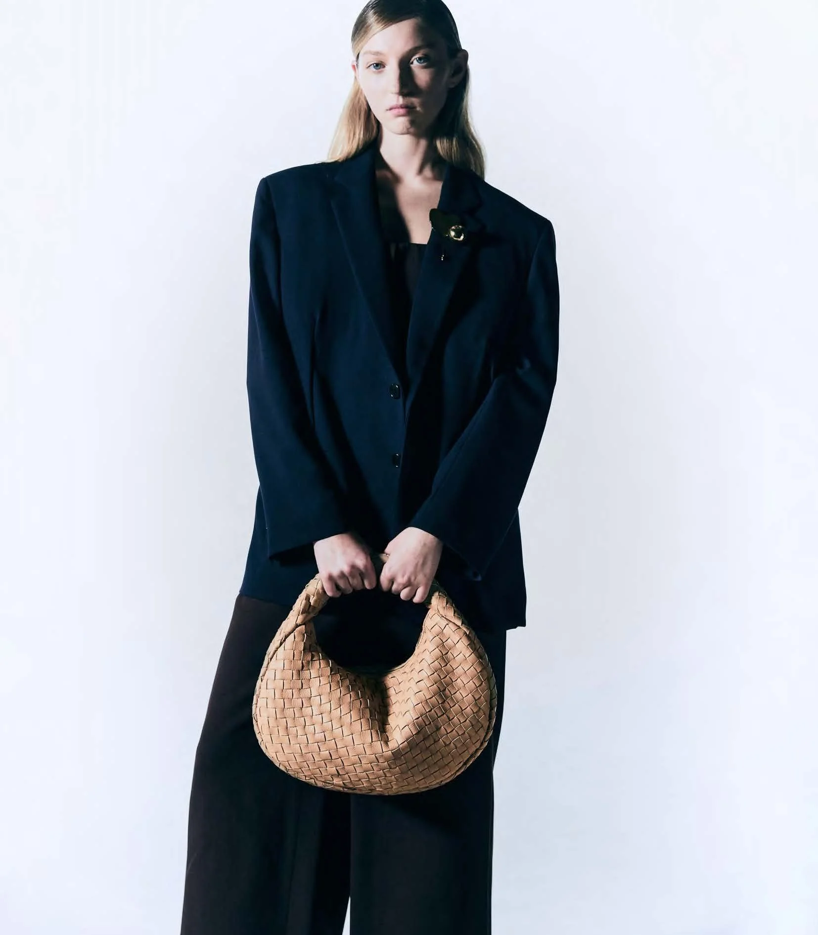ALEO-SS26-Lookbook_0_Page_24_Image_0001.jpg