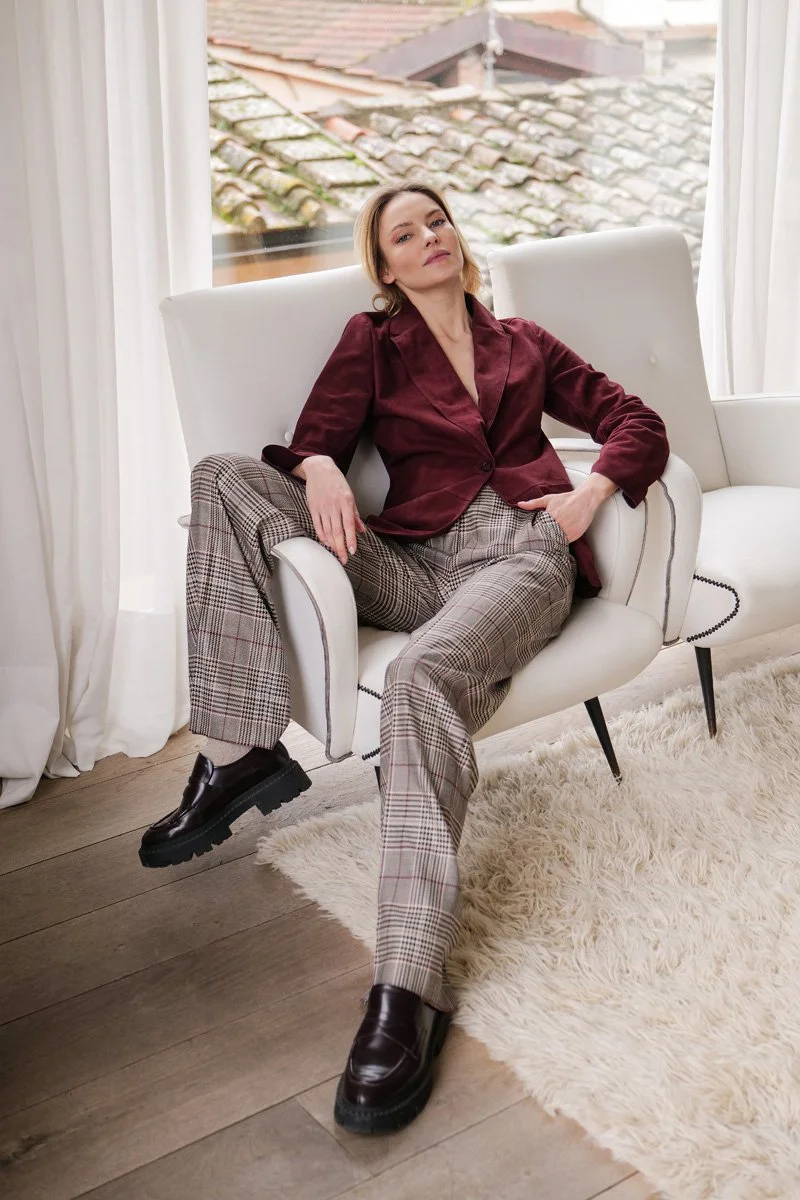 A26M104CF A26M976MY.jpg