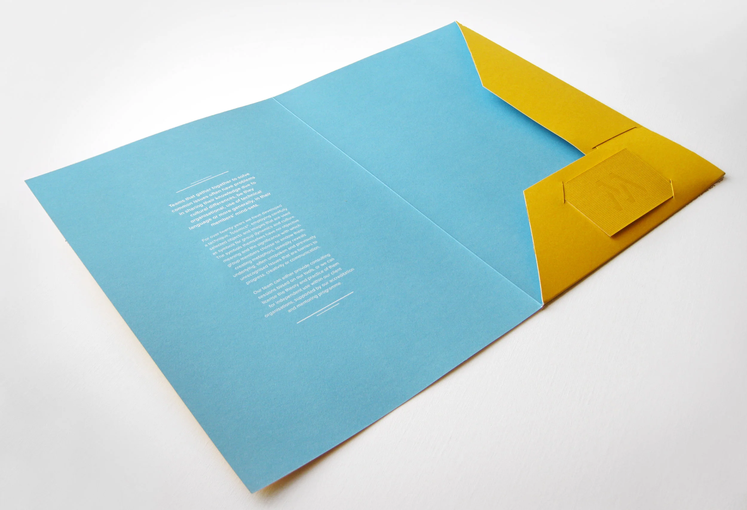 VMAW-Folder-pic02.jpg