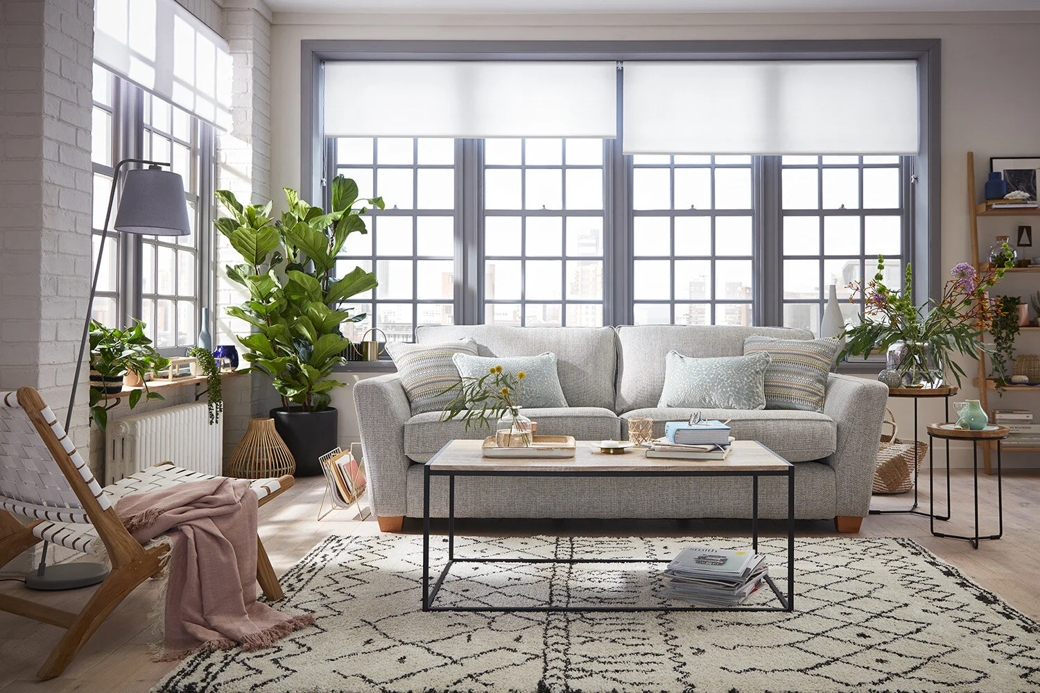 Sophia_3Seater_Promo_CT_RT.jpg