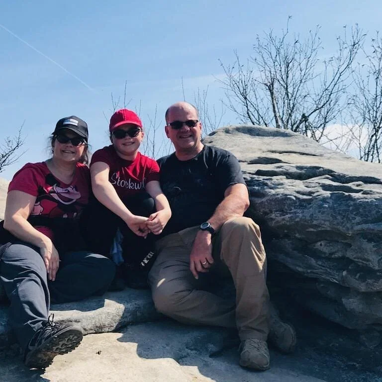 Gorgeous and fun day hiking with this family from New Jersey! Still time to hike with us if you're on spring break!
#spring #springbreak #hiking #tours #ecofriendly