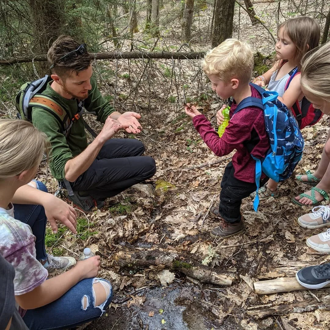 Want to learn and see beautiful scenery? Our guides can help find the perfect hiking tour for your whole family!
#hiking #water #scenery