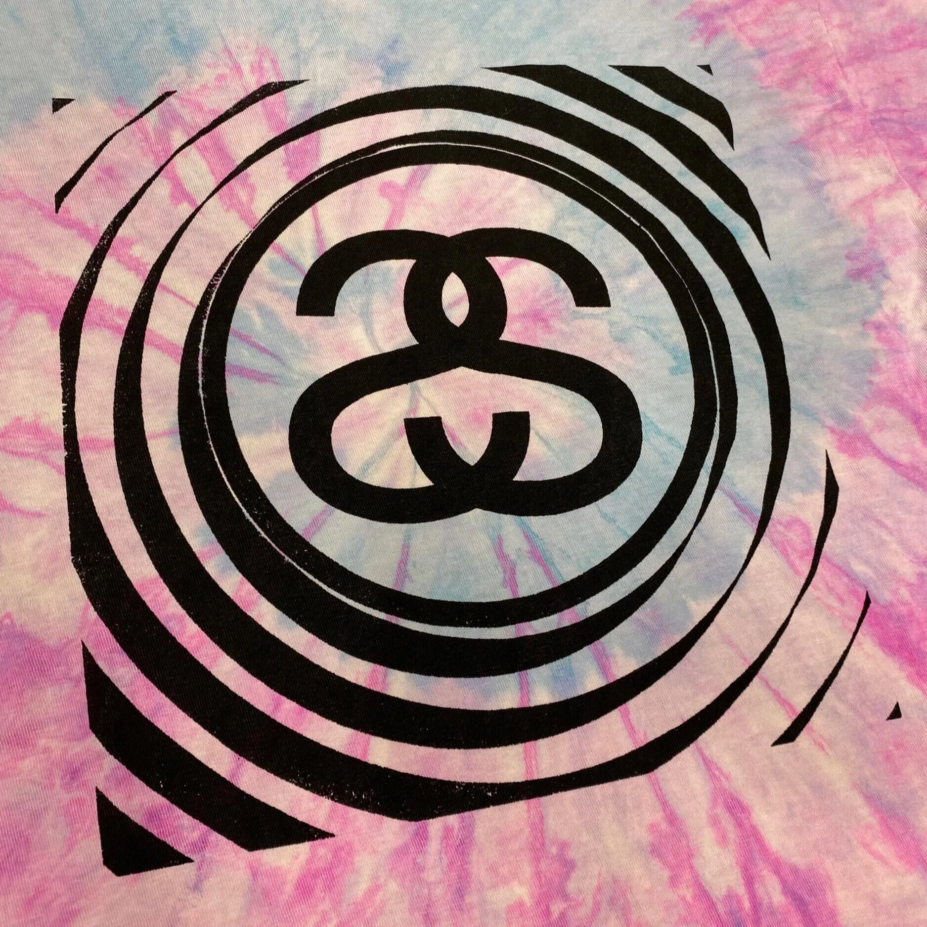 9968C4F8-6F47-414B-9A5F-7B66F2B041BE