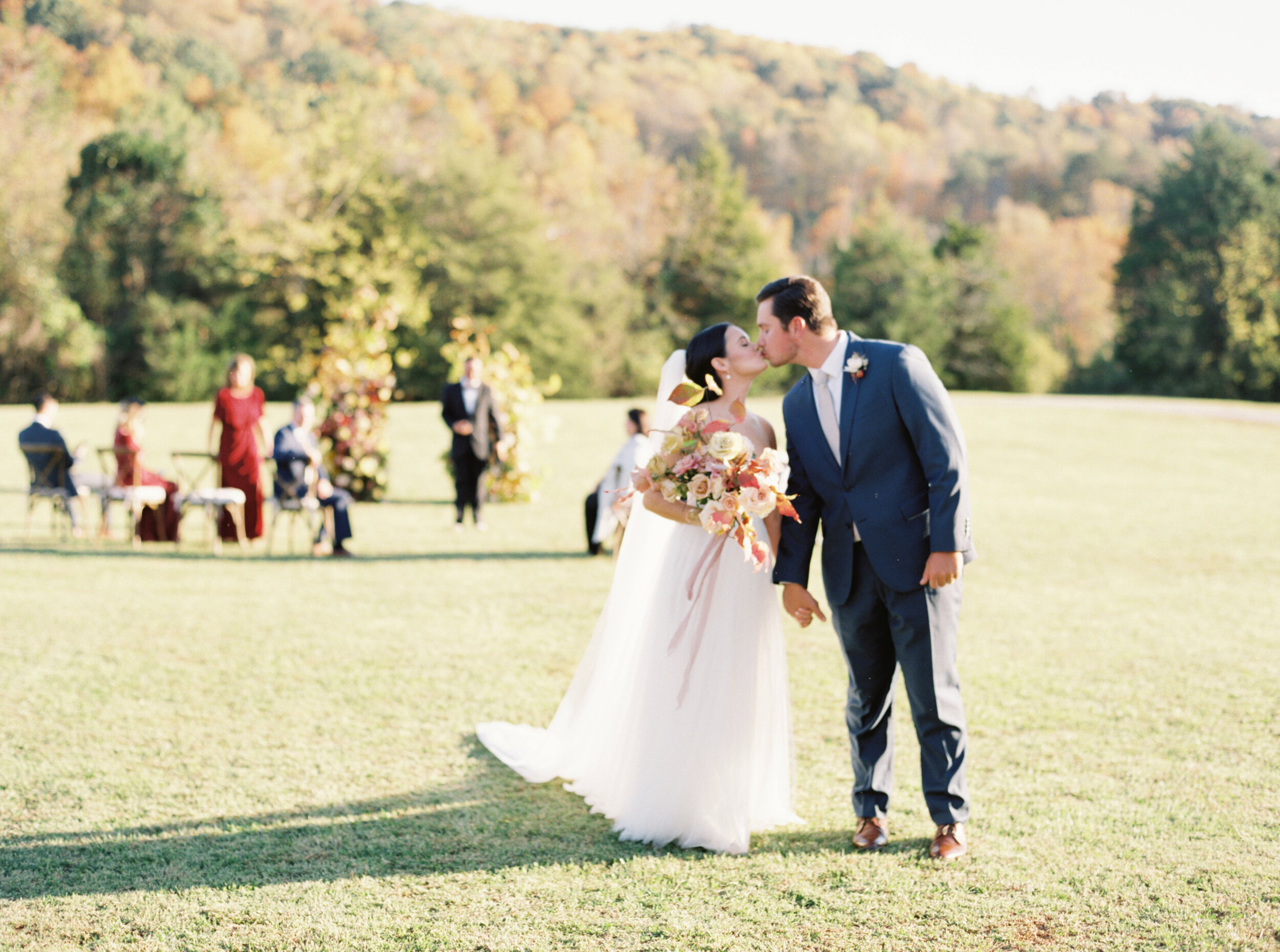 Morgan_Riley_Wedding_Tennessee_Farmhouse_KNoxville_Abigail_Malone_Photography-296.jpg
