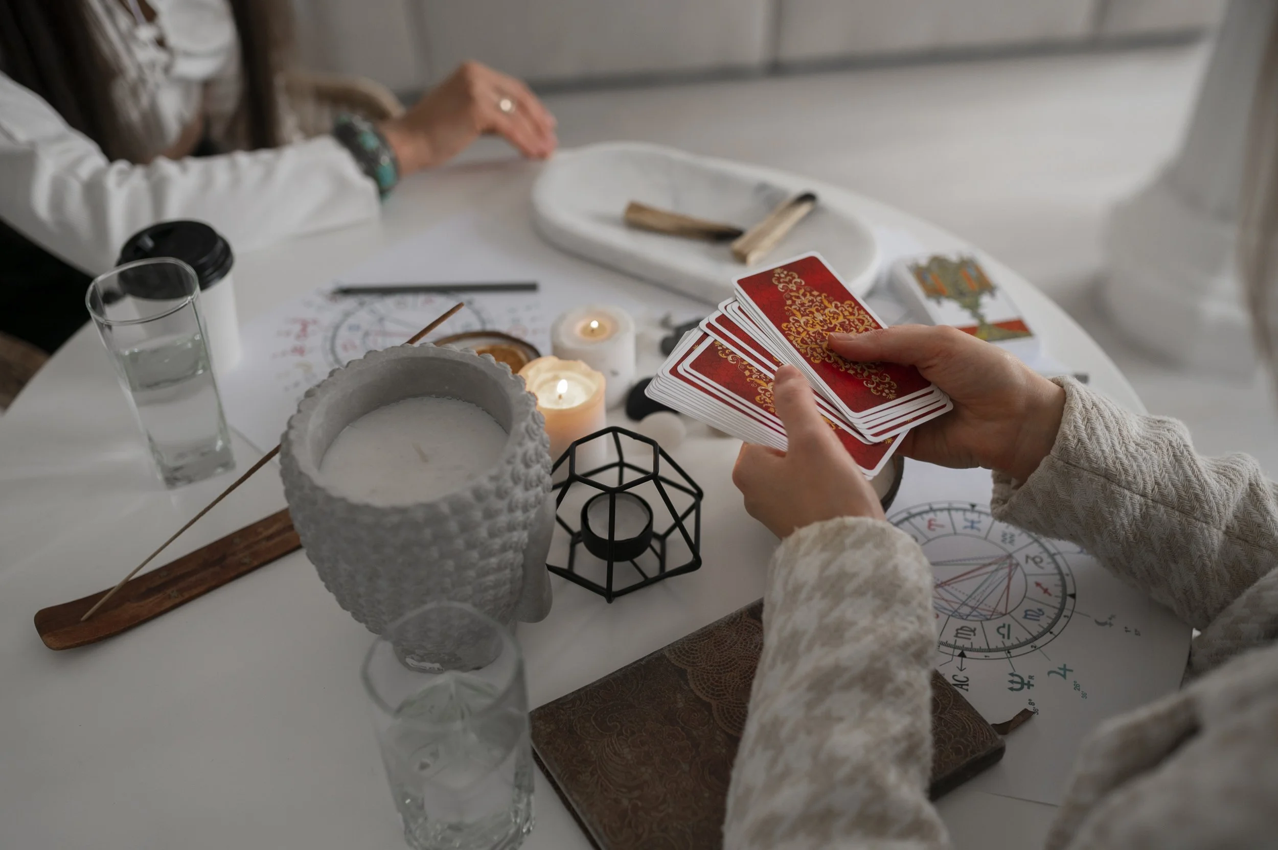 Reading Signs, Symbols & Intuitive Oracle Cards