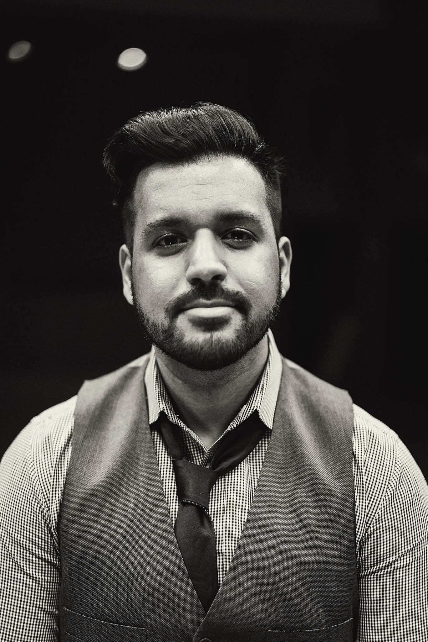 Uneeb Khan Headshot.jpeg