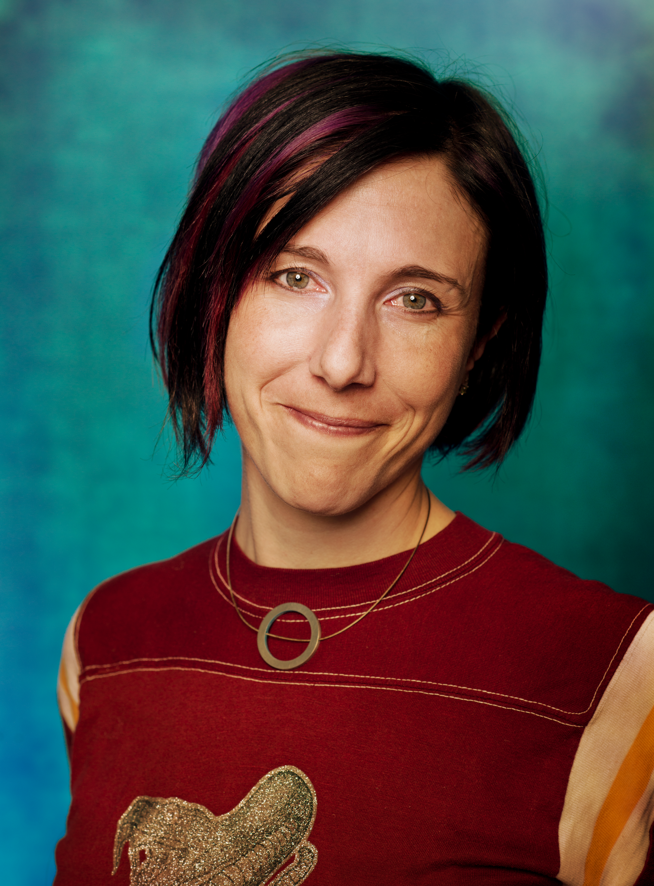 Erin Pheil headshot.png